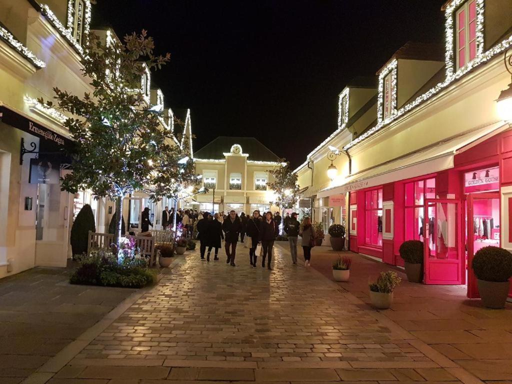 Disney 3 Mn, 14 People , 4 Bedrooms, 2 Parkings Prives شيسي المظهر الخارجي الصورة