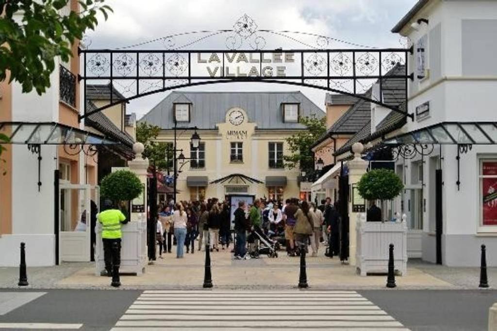 Disney 3 Mn, 14 People , 4 Bedrooms, 2 Parkings Prives شيسي المظهر الخارجي الصورة